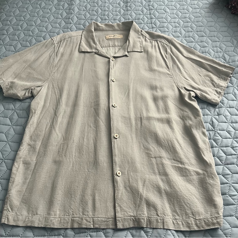 Tommy Bahama Gray Casual Button Top - XL